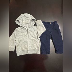Baby Gap Bundle: 1x Hoodie 1x Pants for 12 Monthys